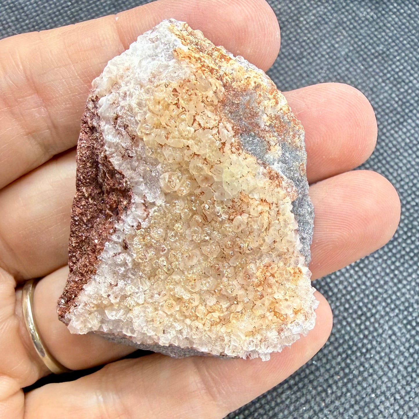 Red Calcite md