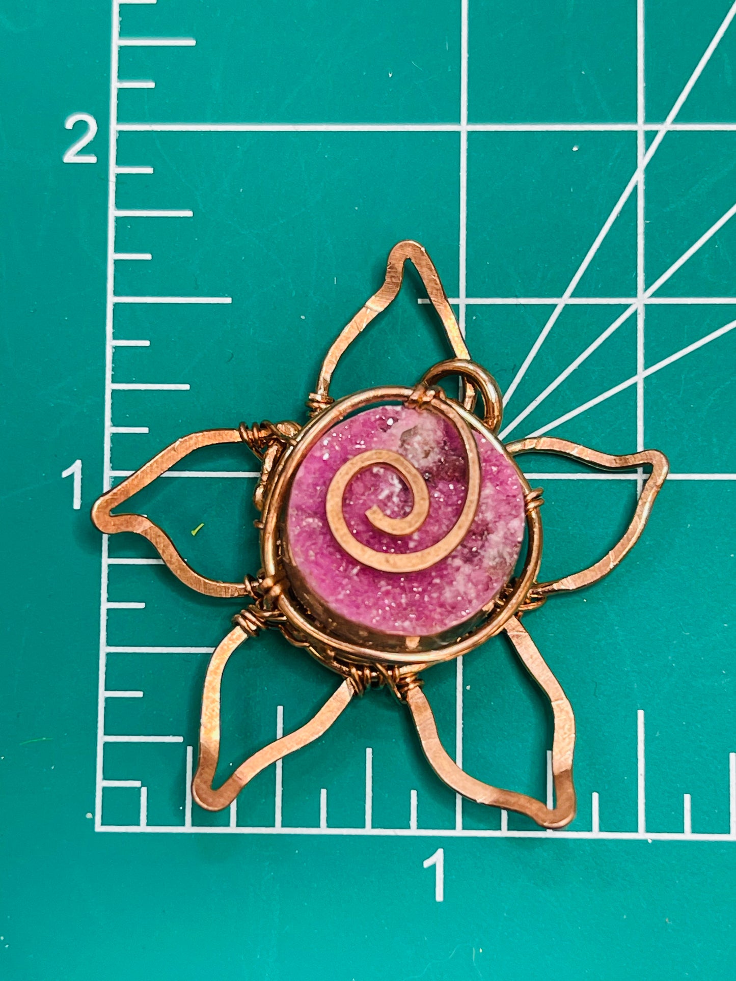 Cobalto Calcite Sun/Flower in Copper Necklace Pendant Pink