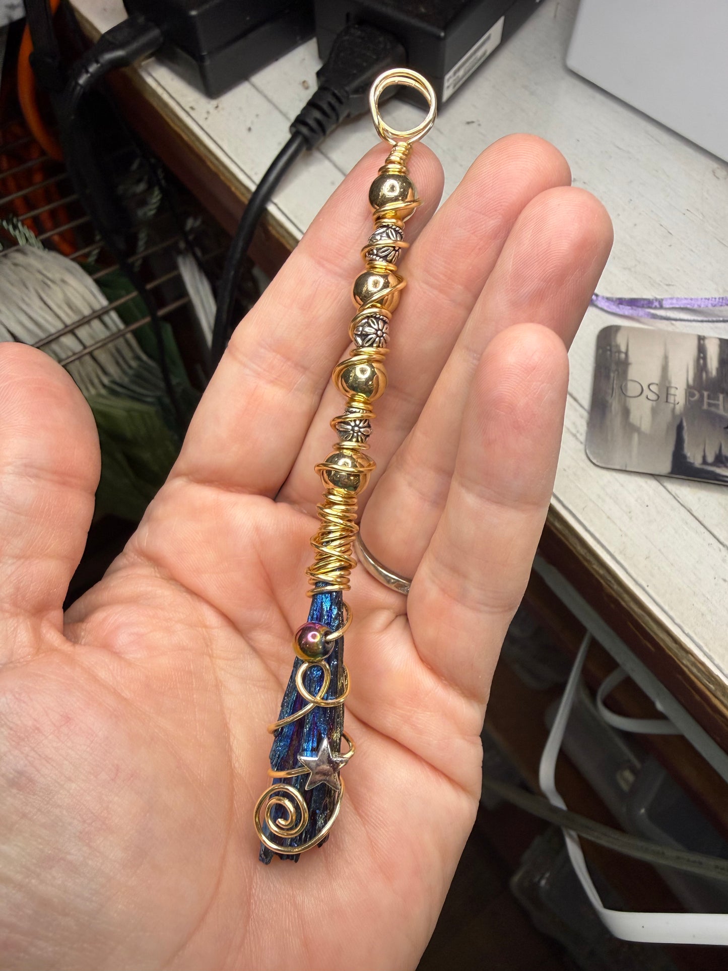 Gold Tone Kyanite Witches Broom Pendant Jewelry Necklace